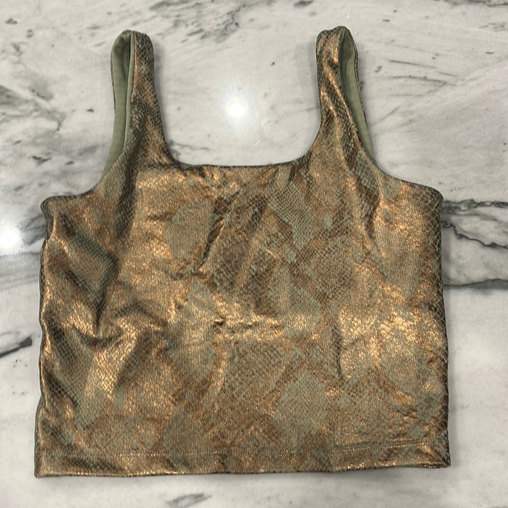 IVL collective active top